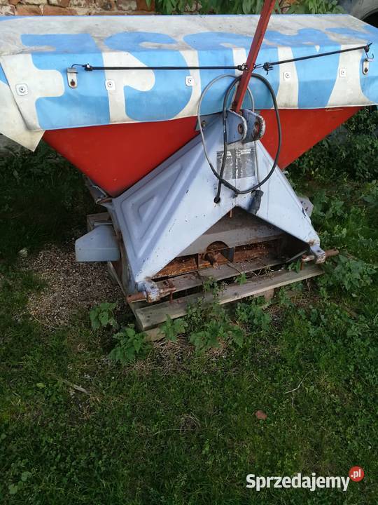 Rozsiewacz nawozu 600l dolnośląskie Strzegom