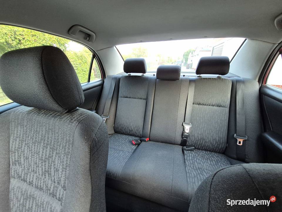 Sprzedam Toyota Corolla 16 E12I 2003r benzyna nieuszkodzony Corolla