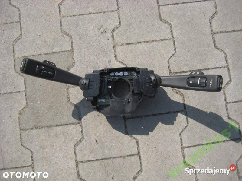 VOLVO V50 PRZEŁĄCZNIK KIERUNKOWSKAZÓW osobowe Rakoniewice