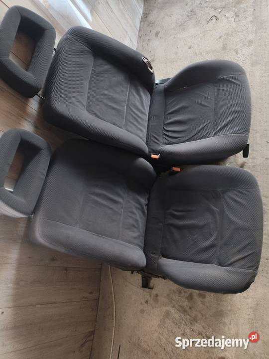 Fotele kanapa audi 100 sedan Krosno