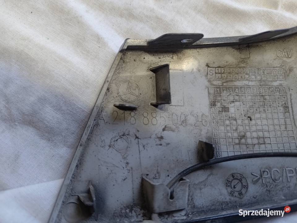 ZAŚLEPKA HAKA ZDERZAKA PRZÓD PRZEDNIA MERCEDES Lwówek