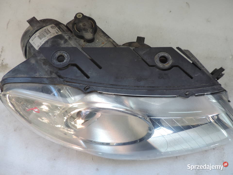LAMPA PRAWY PRZÓD VW PASSAT B6 EUROPA Rok produkcji 2006 Nowy Sącz