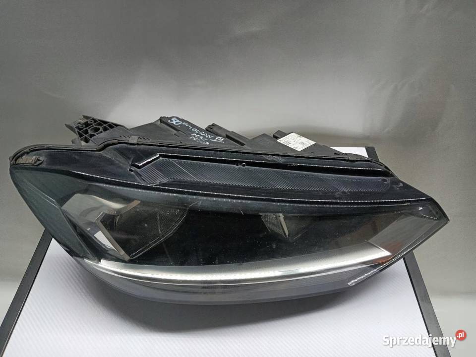 LAMPA PRAWY PRZÓD PRZEDNIA VW TOURAN 3 5TB941006 osobowe
