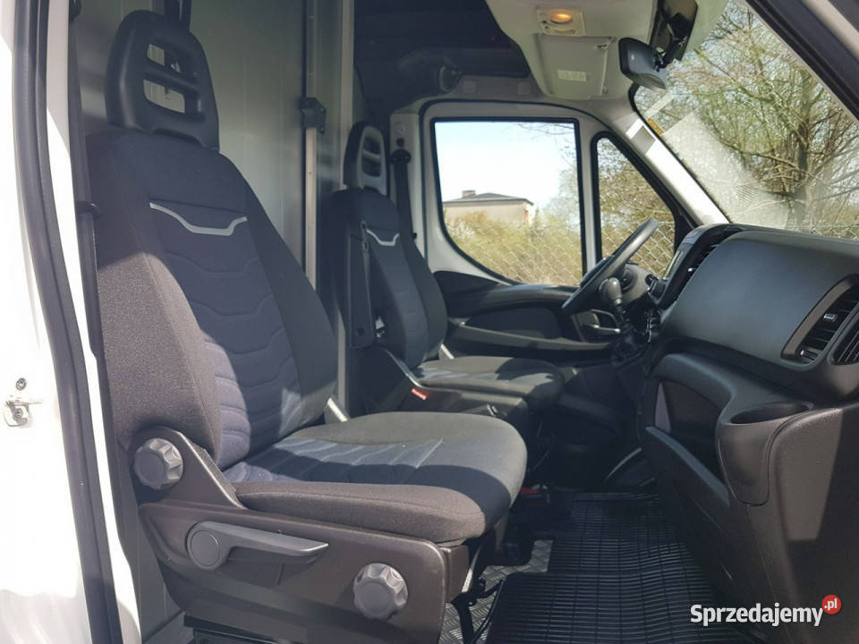 Iveco Daily KONTENER NISKOPODŁOGOWY 443x223x242 elektryczne lusterka śląskie Poręba
