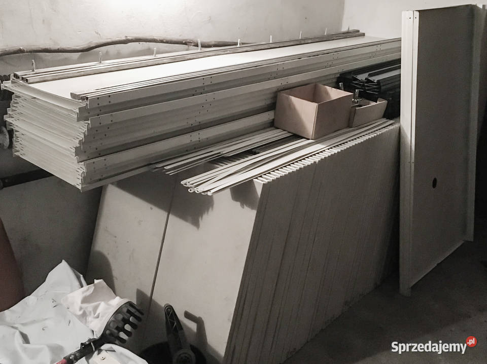 System reagłów przesuwnych z podłogą techniczną Magazynowanie Magazynowanie Częstochowa