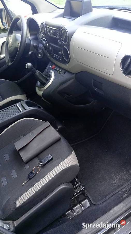 Citroen Berlingo 2015 światła przeciwmgielne mazowieckie Ząbki sprzedam