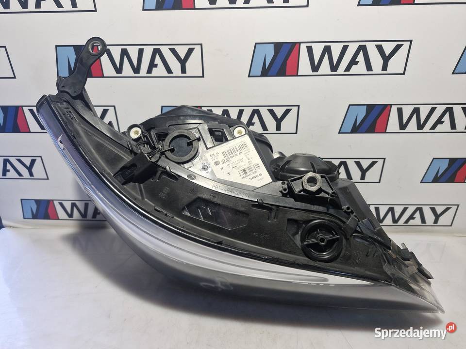 7044672 BMW E60 E61 LCI LAMPA PRAWY PRZÓD XENON