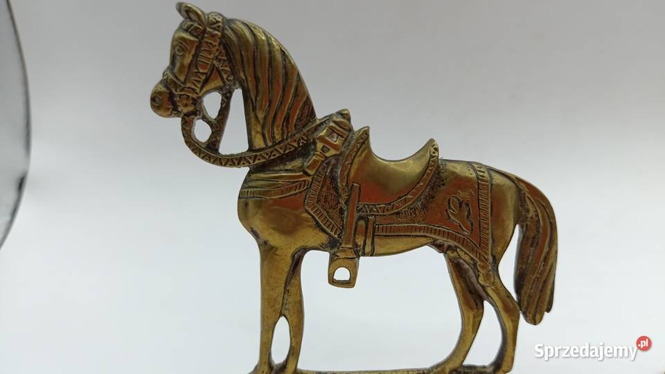 Dwie dekoracje ozdoby mosiężne z motywem konia lubelskie Zamość