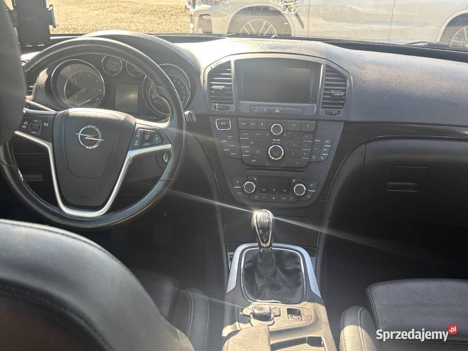 Opel Insignia BiTurbo 4x4 2013r czujnik deszczu Samochody osobowe Paniówki