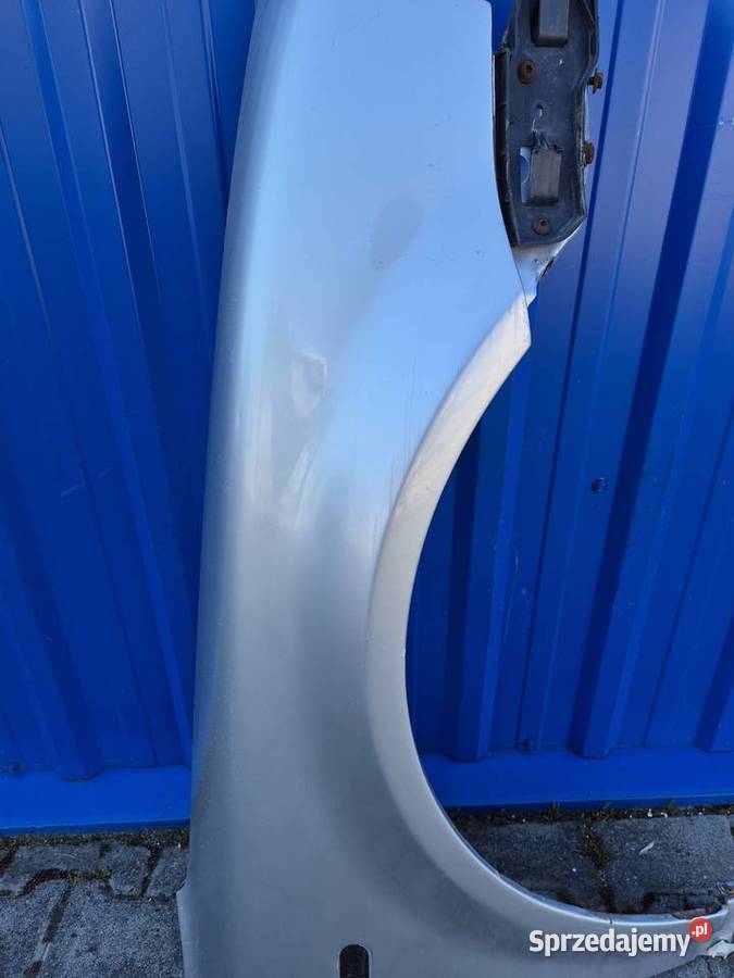 BŁOTNIK PRZÓD PRAWY VW PASSAT B5 FL LA7W SREBRNY Karoseria Działoszyce