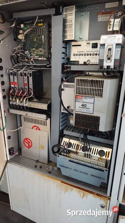 HAAS UMC 750 2014 5osiowe uniwersalne centrum Warszawa