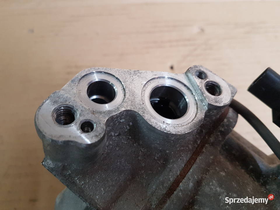 BMW 1 120 F20 f21 LIFT kompresor sprężarka Legnica