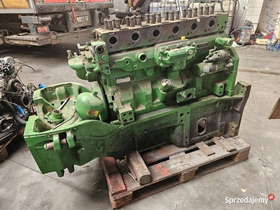 głowica cylindra John Deere 6090 6090RW402 7280R podlaskie sprzedam