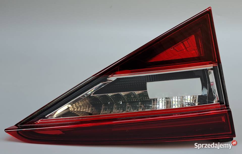 Lampa Tył Lewa Klapy Skoda Superb III Kombi LED