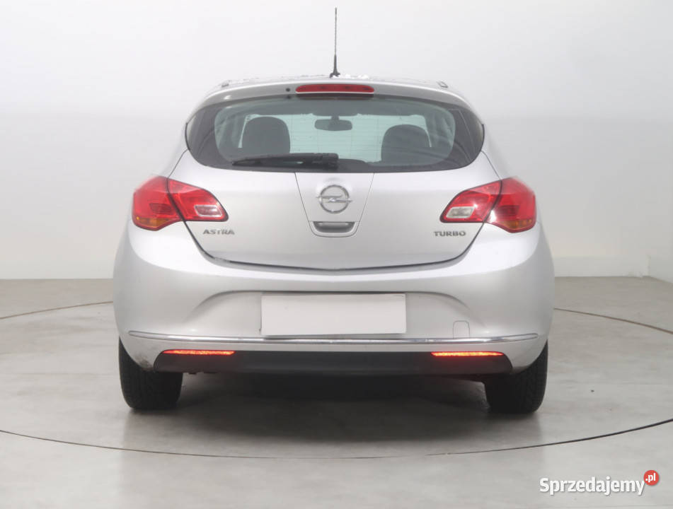 Opel Astra 14 T elektryczne lusterka