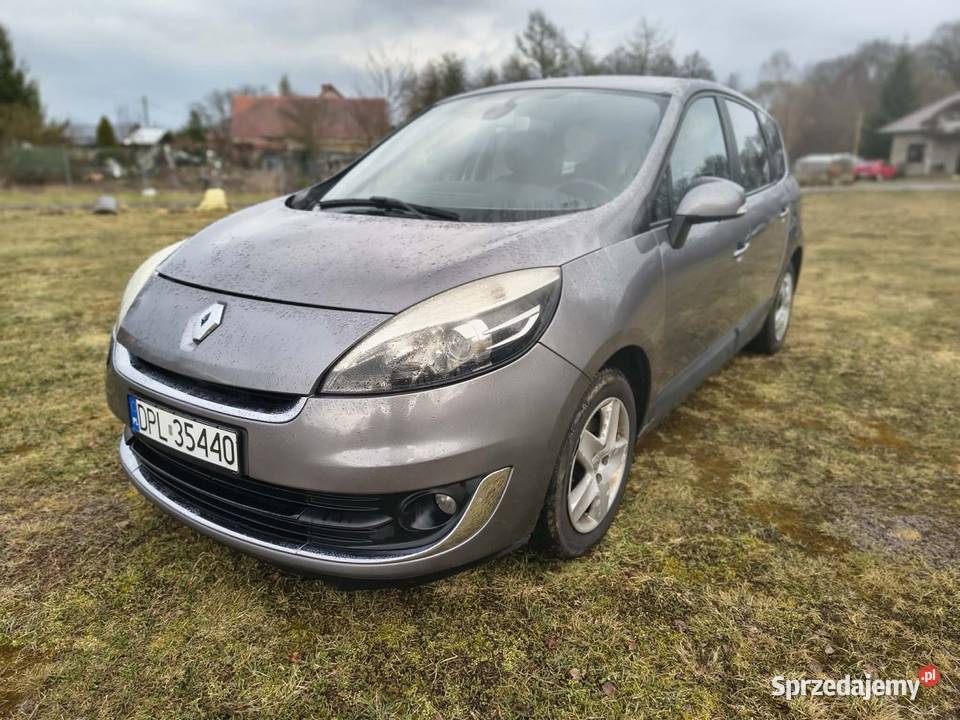 Renault grand scenik 2013 Rok produkcji 2013 Czerna
