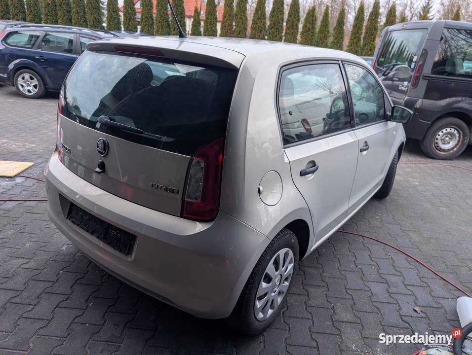Skoda CityGo 10 MPI z klimatyzacją faktura VAT Rok produkcji 2015 Góra Kalwaria sprzedam