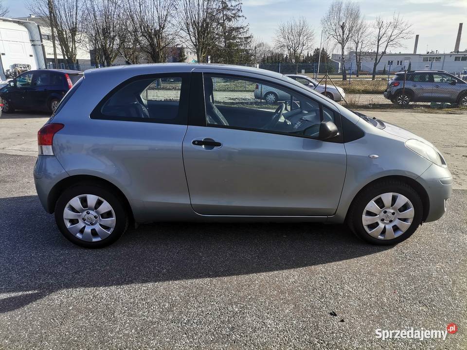 Toyota Yaris 14 D4D z Niemiec poduszka powietrzna Gniezno