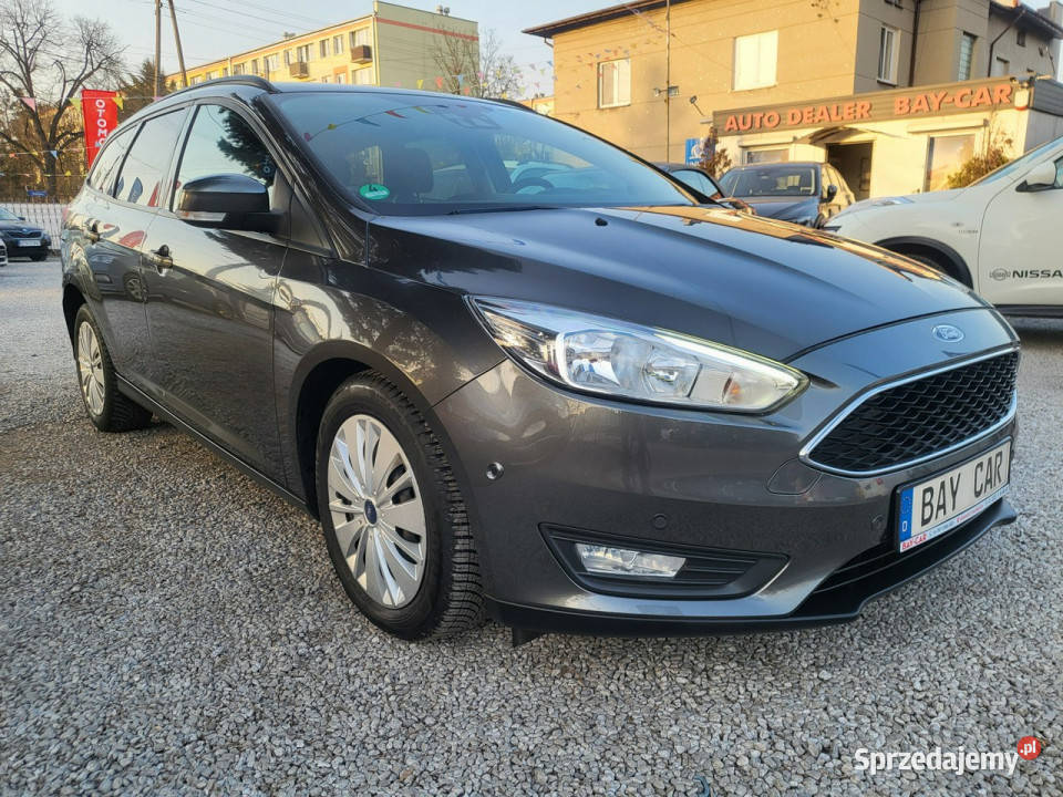 Ford Focus 10 125 I Właściciel Przebieg 103 ASO przyciemniane szyby Pabianice