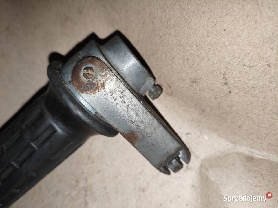 Manetka gazu Ural M62 M63 M66 M67 Leszno