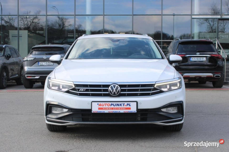 Volkswagen Passat 2021r Hak alcantara Ambienty Kraków