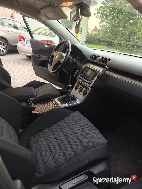 passat b6 20 tdi BMP niski przebieg 211km Passat Elbląg sprzedam