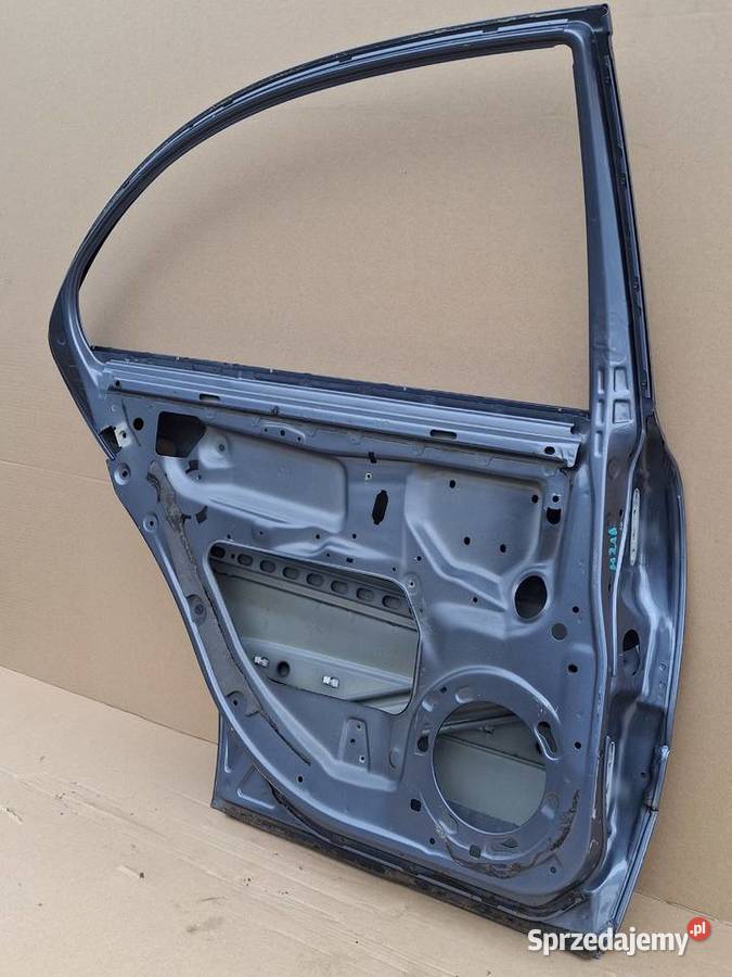 MERCEDES EKLASA W211 SEDAN DRZWI LEWY TYŁ LEWE Bieleń