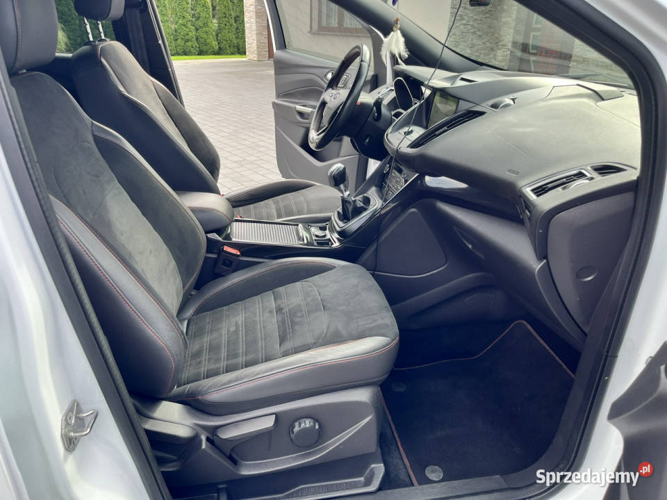 Ford Kuga 15 EcoBoost STLine II 2012 1498cm3
