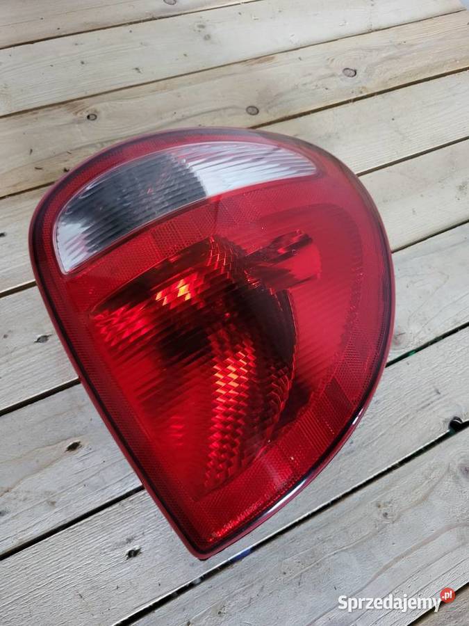 Lampa prawa tył tylna chrysler grand Voyager lV Pułtusk sprzedam