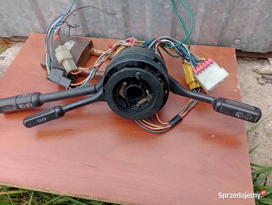 Przełącznik świateł zespolony fiat 126p osobowe małopolskie