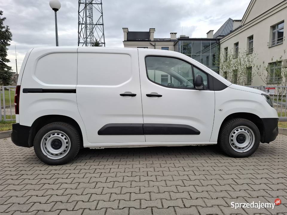 Opel Combo 15 CDTi Opel Polska bezwypadkowy 142000km Namysłów