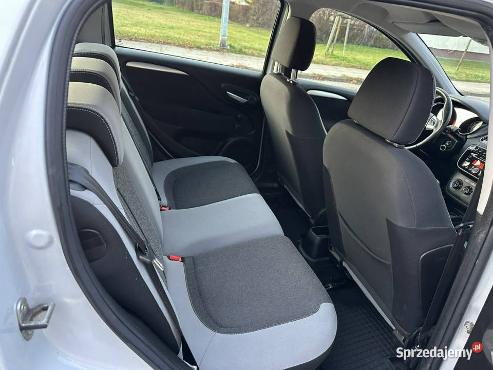 Fiat Punto 2012 BenzynaAuxUSBNiskigwarantowany ABS Wejherowo sprzedam