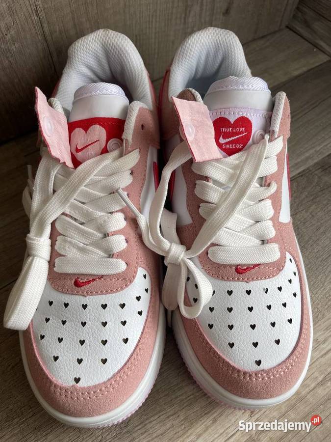 Nike Air Force 1 Low 07 QS Valentine s Day Love Letter Wroc aw Sprzedajemy.pl