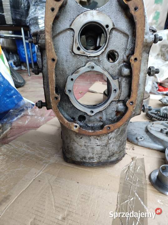 Obudowa blok kadłub silnika K750 1959 roku Leszno