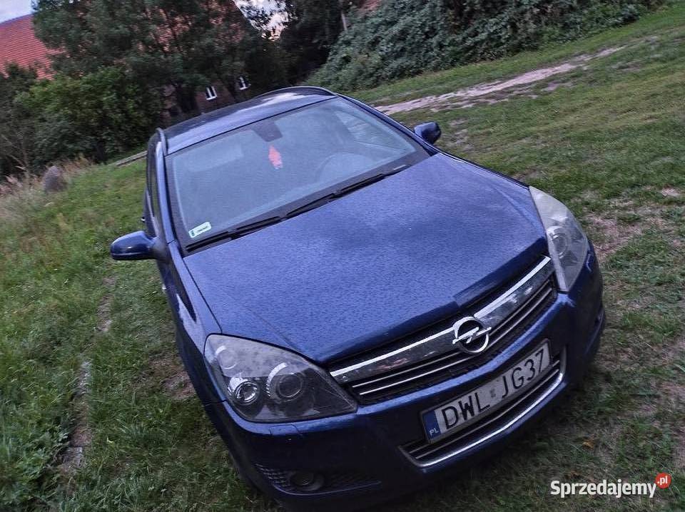 Opel astra 17 cdti bi Xenon 6 biegów tempomat Prawików