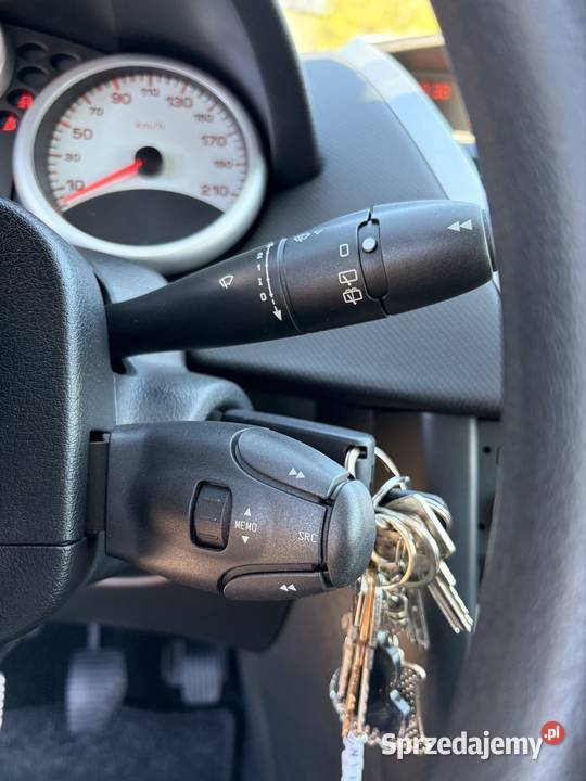 Peugeot 207 14 benzyna 112000 ładny wspomaganie kierownicy Gubin
