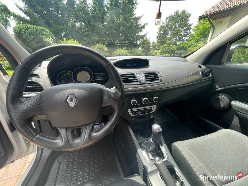 Renault Megane III Kombi 15 dci 90 2012 Salon nieuszkodzony