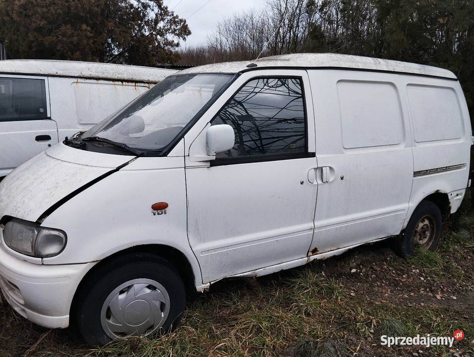 Nissan Vanette w całości na części Poznań