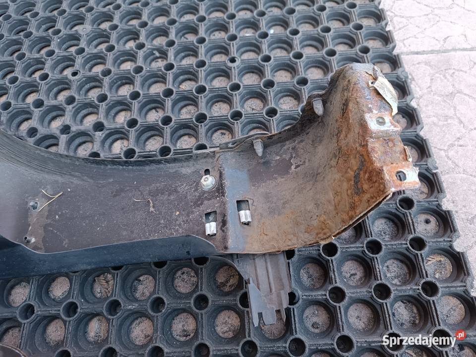 Audi A4 B5 fl Lift 9901 nadkole błotnik lewy Częstochowa