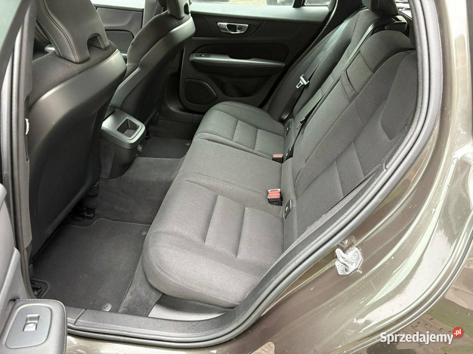 Volvo V60 20 benzyna Podgrzewane fotele i Lipówki