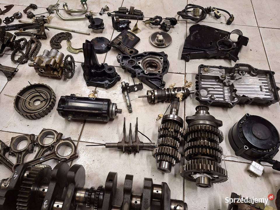 Honda CBX 750 silnik części cbx750 wał cylinder