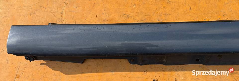 LISTWA PROGOWA PRAWA 7585105010 TOYOTA AVENSIS Radom
