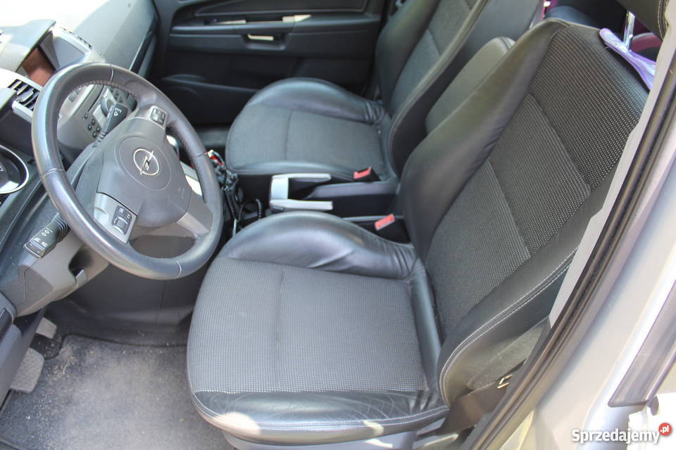 Opel Zafira panorama 4/5 Motoryzacja Gniezno