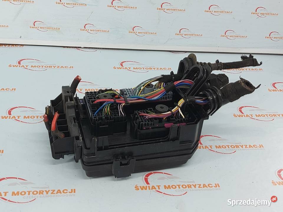 OPEL ASTRA K 16 CDTI 18r skrzynka bezpieczników Kielce sprzedam