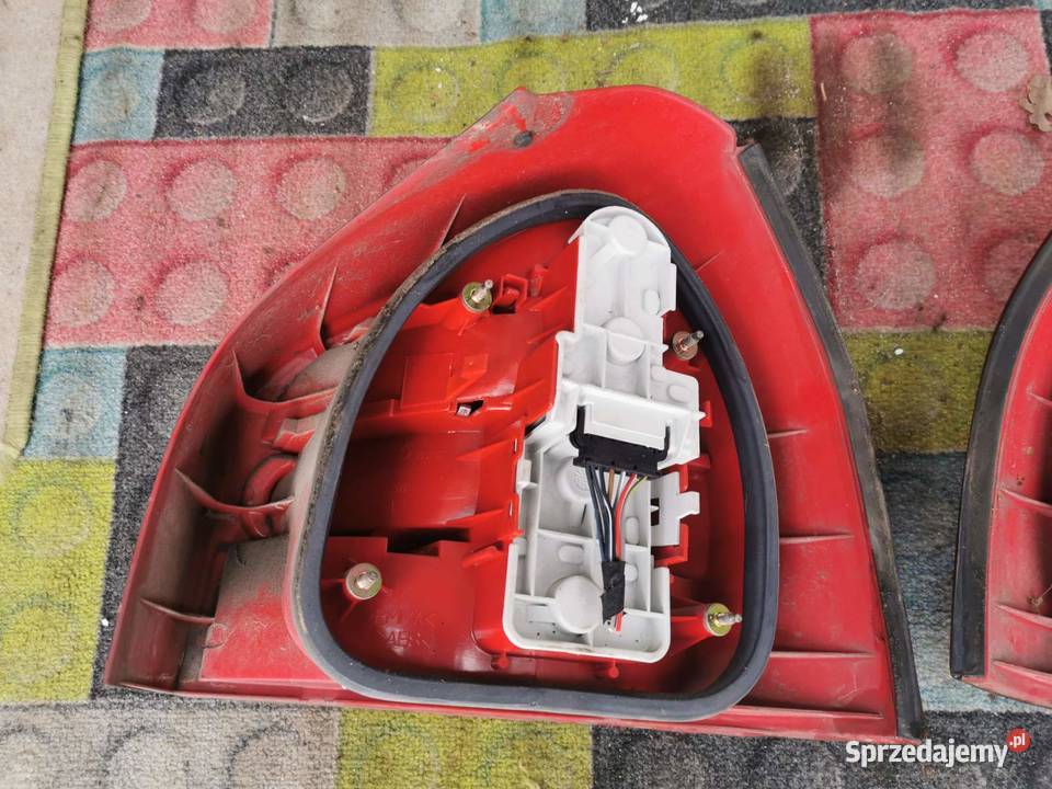 Audi a3 8L LAMPY TYŁ KPL LEWA PRAWA oryginal Pionki