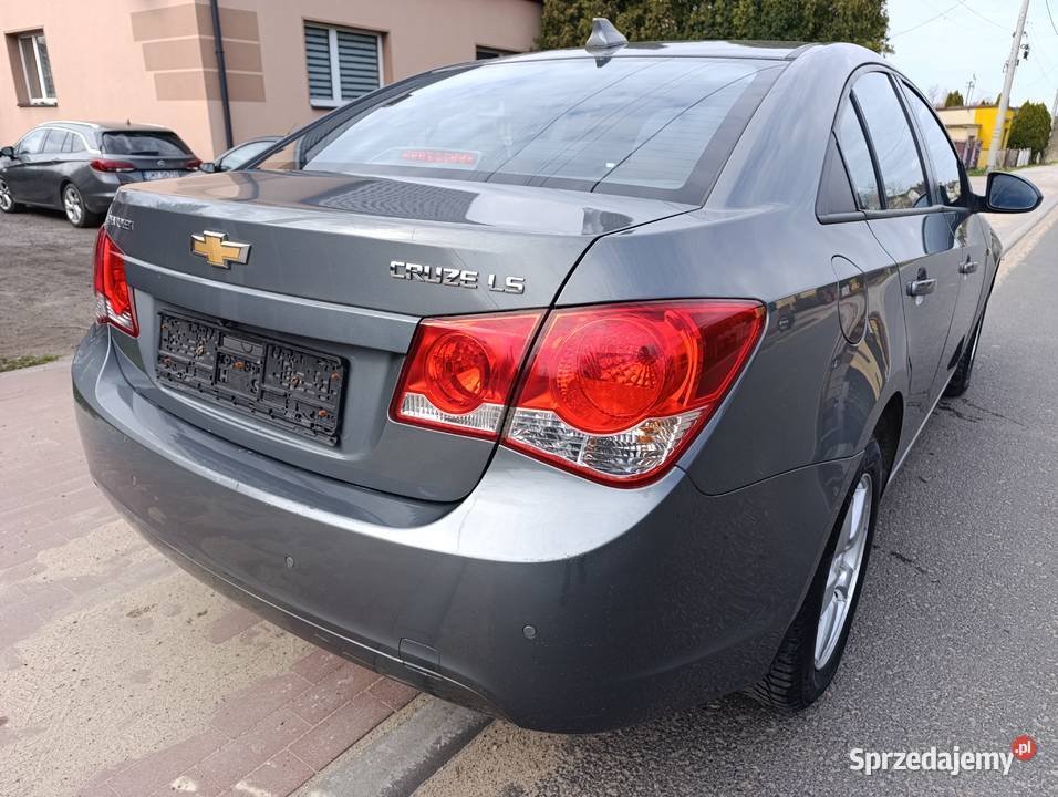 Chevrolet Crue 16 benzyna 2010r sedan Lgota-Mokrzesz