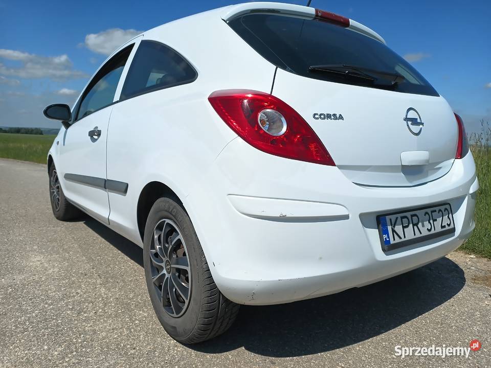 Sprzedam Opel Corsa D 10 nieuszkodzony Rachwałowice sprzedam