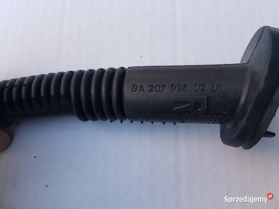 przelotki gumowe klapy bagażnika Mercedes E207 Pozostałe Gdańsk