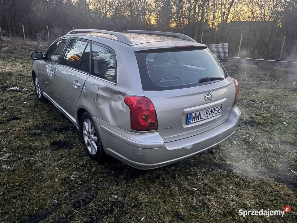 Toyota Avensis 2003r 20 benzyna Puszcza Mariańska