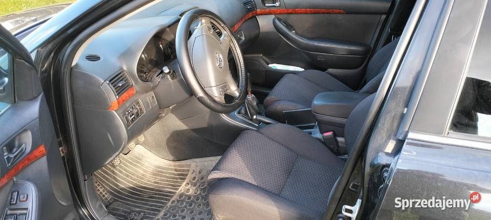 Avensis T25 18 kombi kupiony w Polsce Ponikła sprzedam